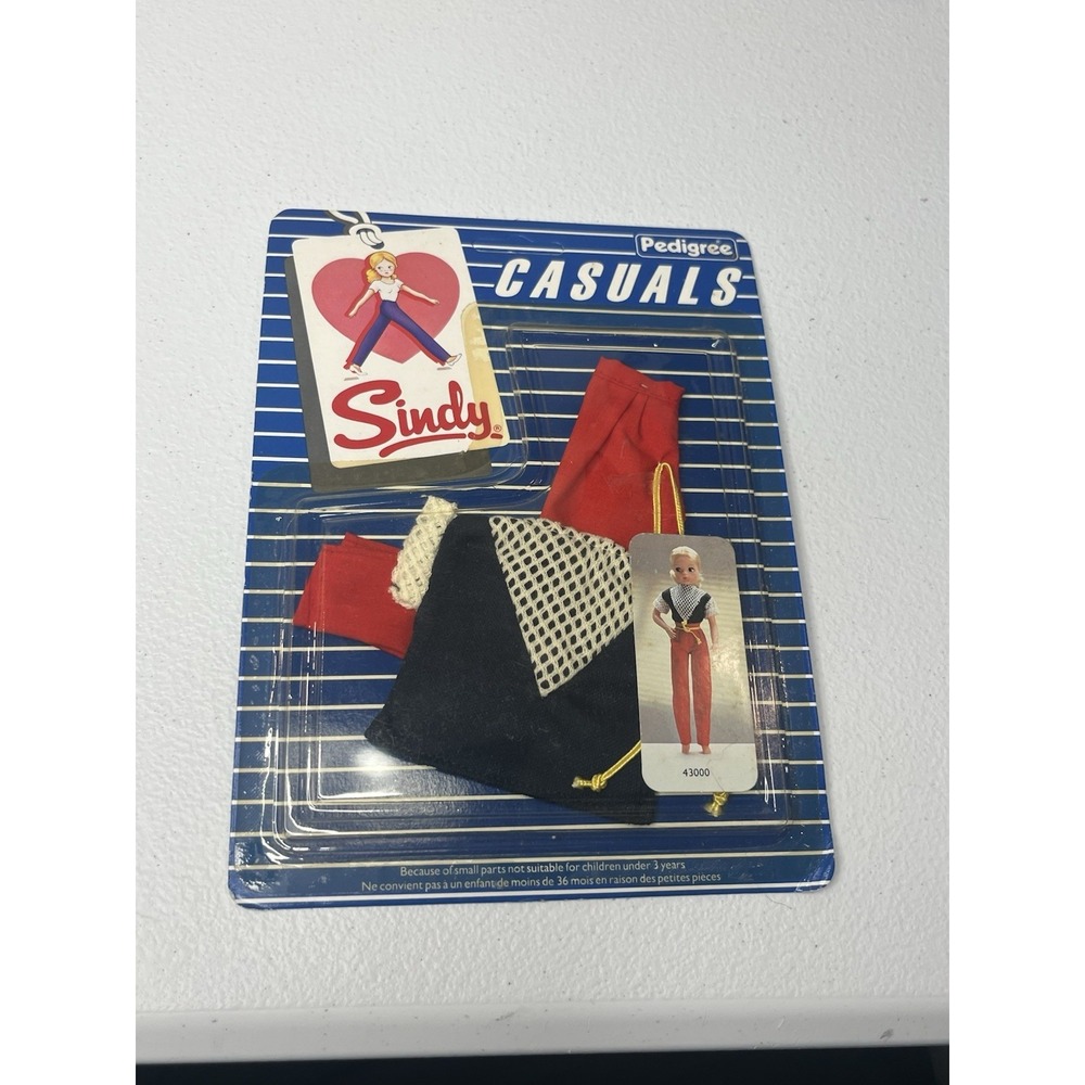 Vtg Pedigree Sindy Doll Casuals Outfit 43000 NOS Two Piece Red Pants